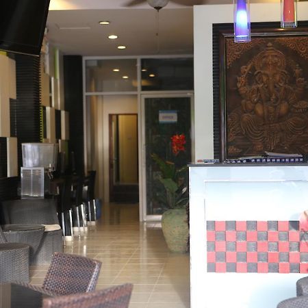 Good Nice 2 Guesthouse Patong Екстериор снимка