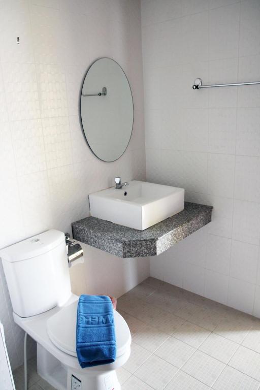 Good Nice 2 Guesthouse Patong Екстериор снимка