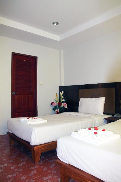 Good Nice 2 Guesthouse Patong Екстериор снимка
