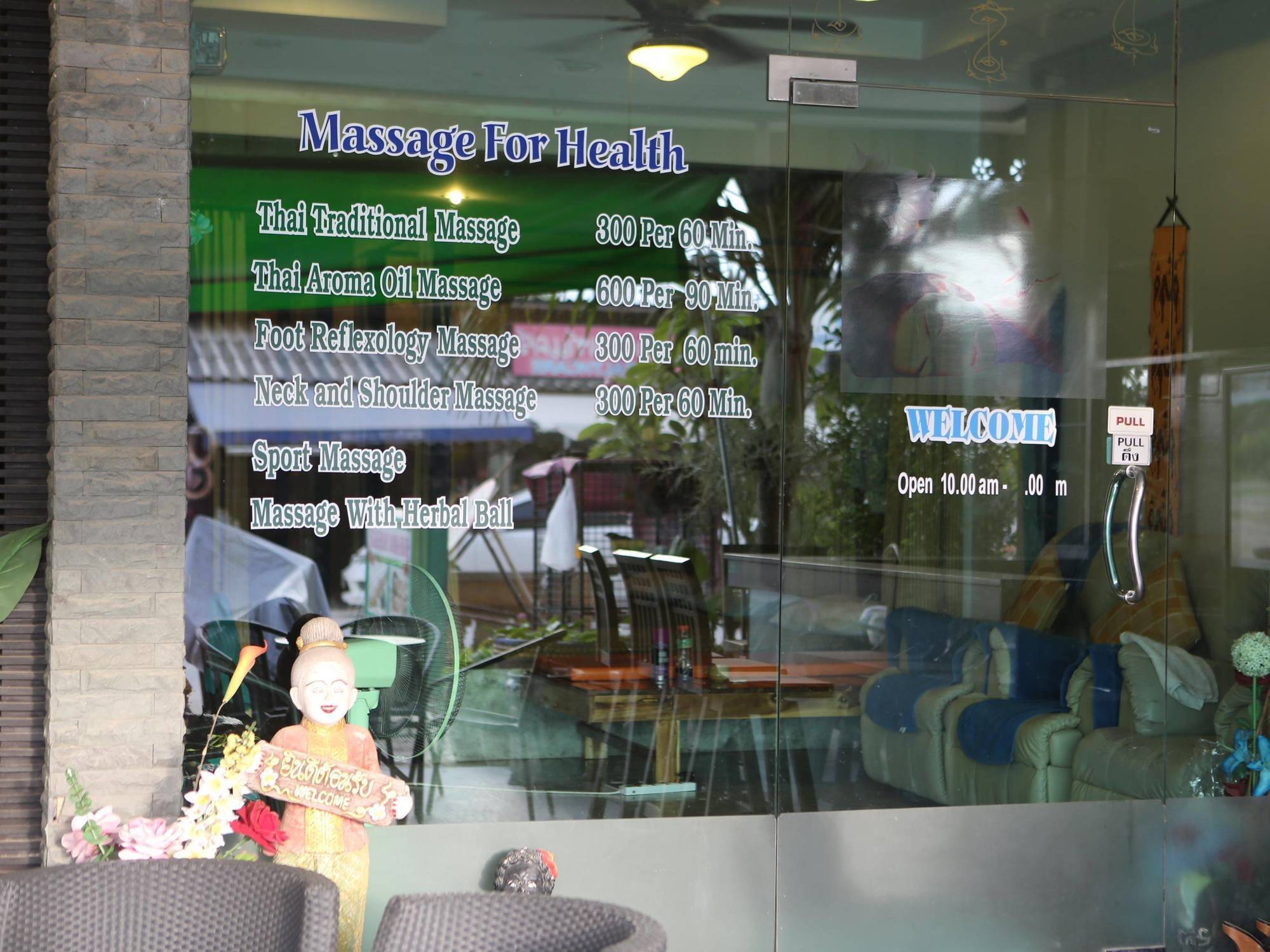 Good Nice 2 Guesthouse Patong Екстериор снимка
